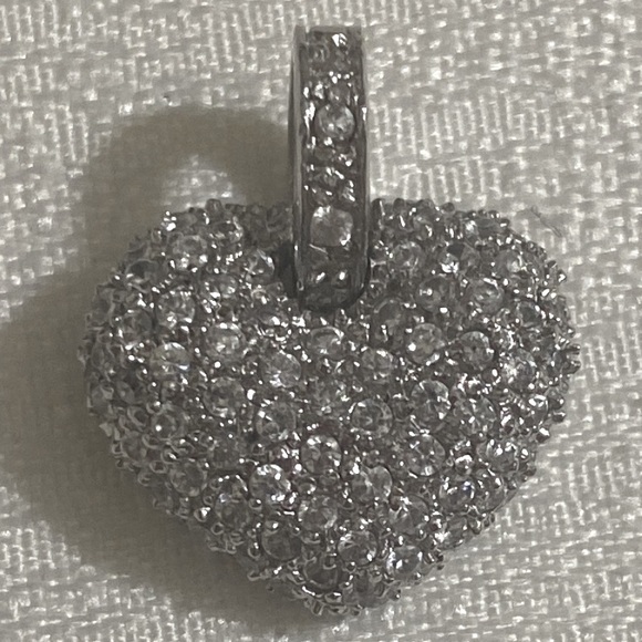 925 Sterling Silver Necklace w Heart Shape CZ Pendant - Picture 4 of 8